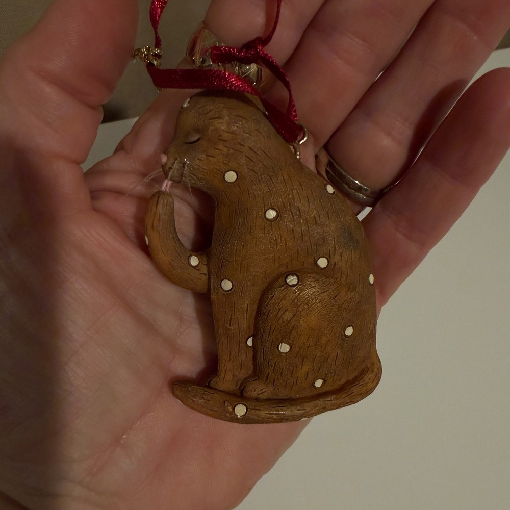 Vintage Debbie Mumm Wood Look Resin Cat Ornament Brown Polka Dot Grooming Feline